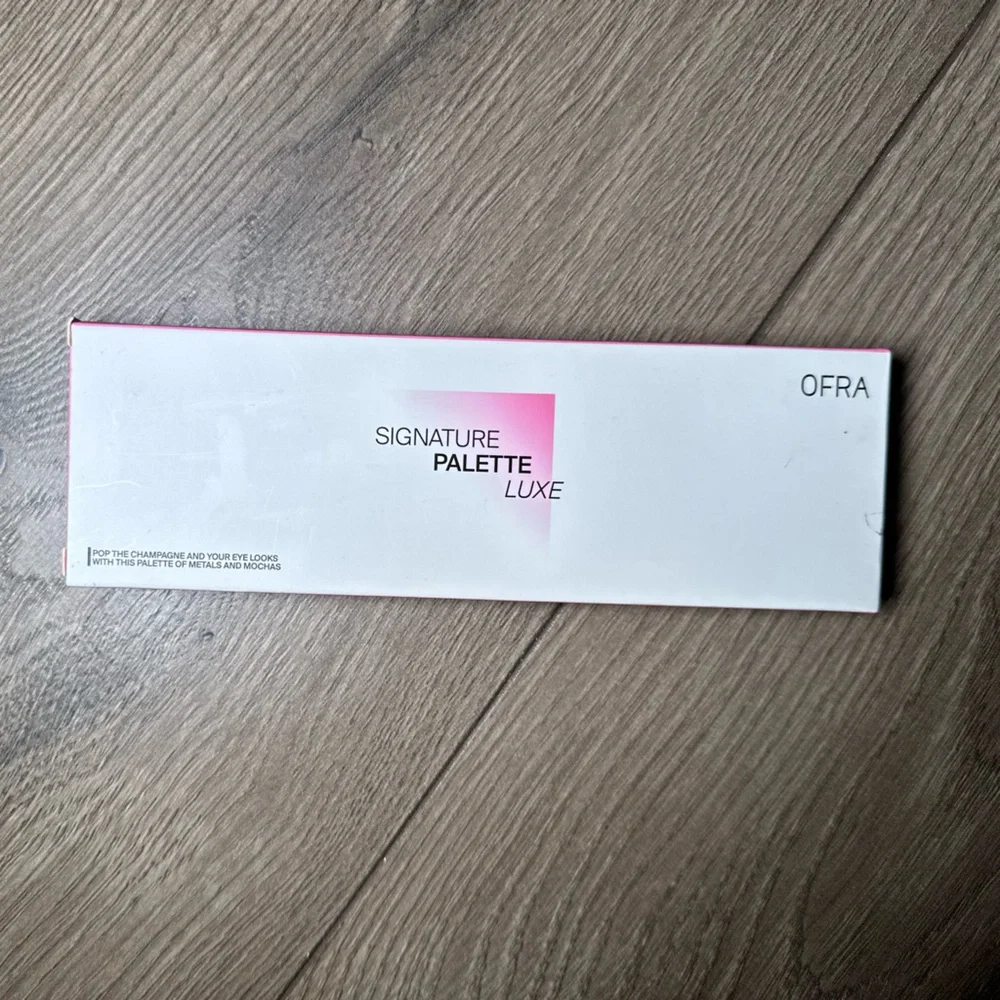 OFRA Signature Palette Luxe Eyeshadow Palette